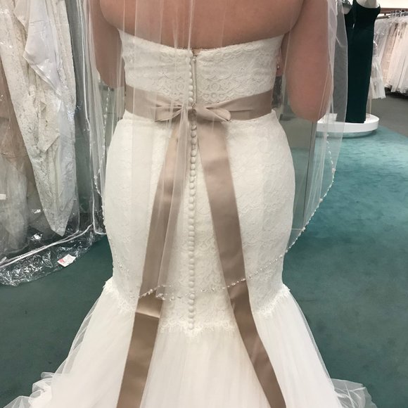 Wedding Dress Strapless Lace Trumpet w/Tulle Skirt - Picture 4 of 8